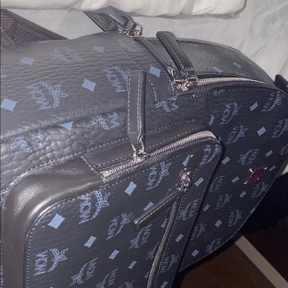 MCM Stark Backpack - Picture 3 of 3